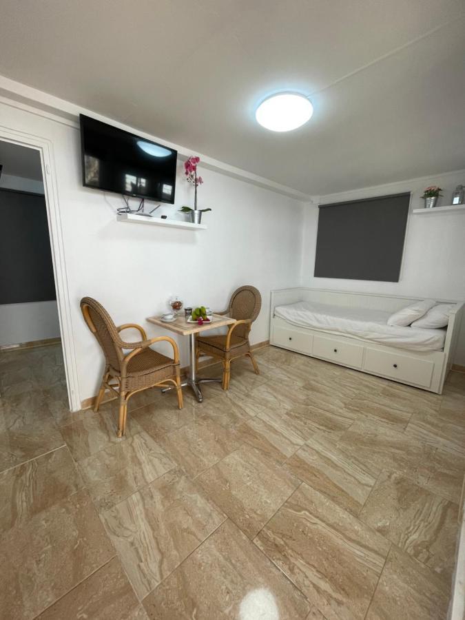 Elena Apartament